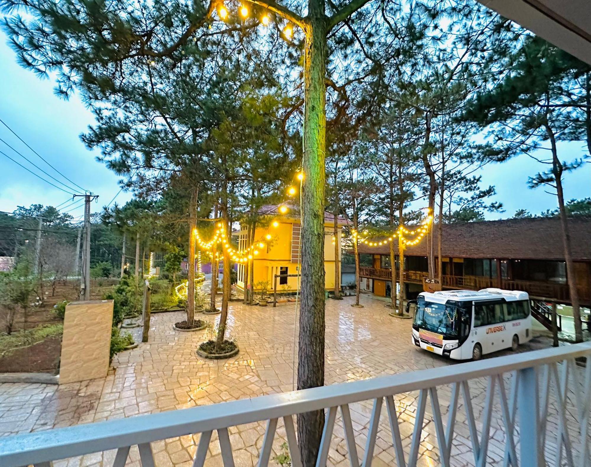 Henisi Homestay Mang Den Kon Von Kla ภายนอก รูปภาพ